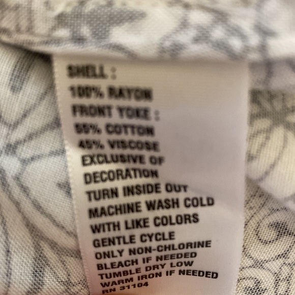 Crown & Ivy 1X Navy and White Sleeveless top - Picture 3 of 4